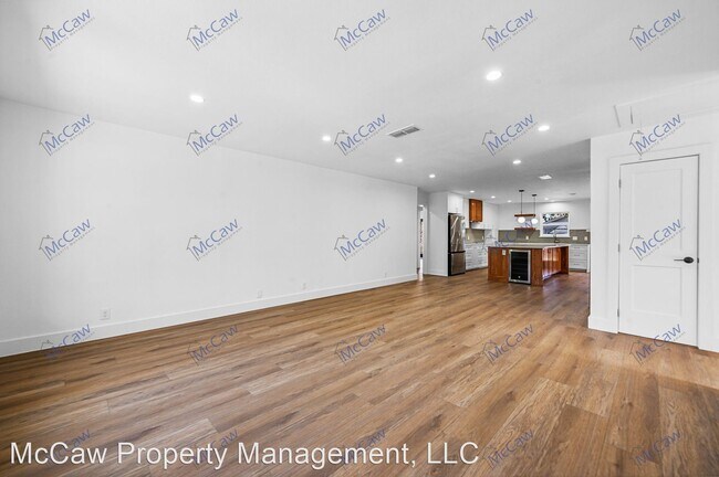 Building Photo - 3 br, 3 bath House - 7412 Fenton Dr.