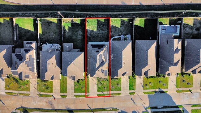 Foto del edificio - 4219 Prairie Landing Ln