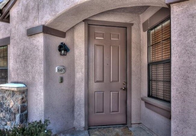 Building Photo - APPLY NOW - 1716 Alpine Meadows Ln Unit 607