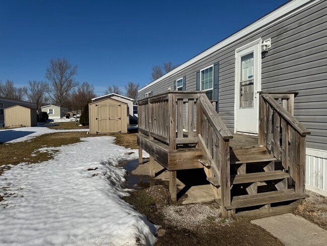 Building Photo - 4170 Lilac Ln