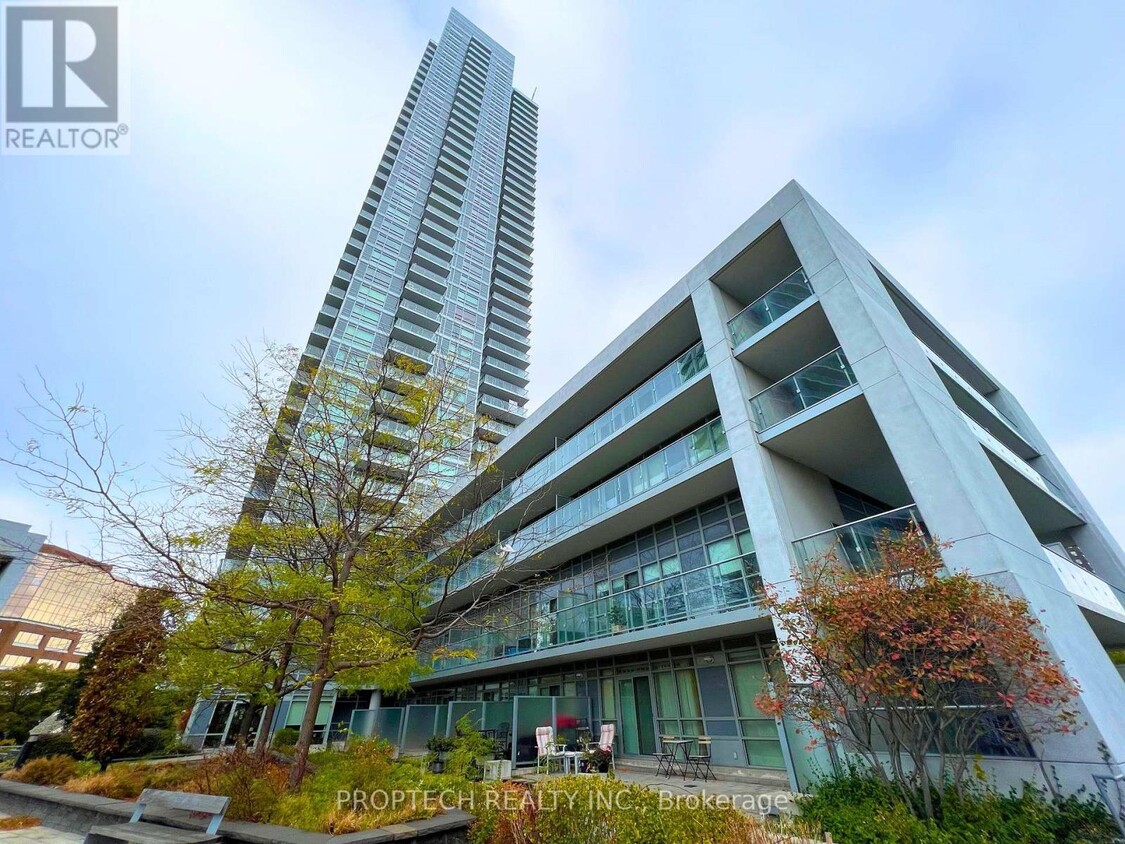 Primary Photo - 2015 Sheppard Ave E