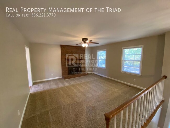 Building Photo - DAVIDSON CO CLEMMONS - 3BR/2BA Home on Cor...