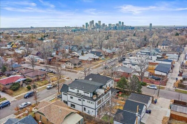 Building Photo - 4309 Vallejo St