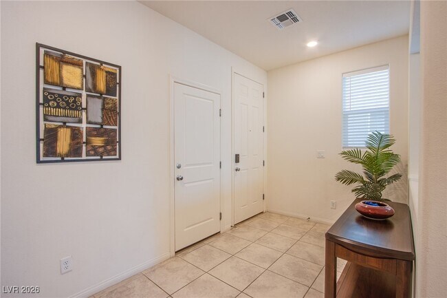 Building Photo - 9858 W Meranto Ave