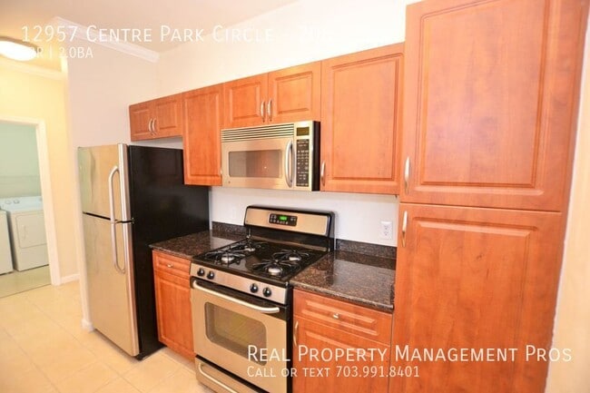 Building Photo - 12957 Centre Park Cir