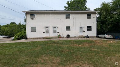 Building Photo - 1493 Hobart Ave