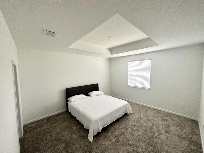 Building Photo - 7532 Stone Creek Trl