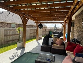 Building Photo - 19406 Rosali Meadow Dr