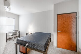 2BR, 2BR - 800SF - 2x2 - Bedroom 1 - Union at Midtown