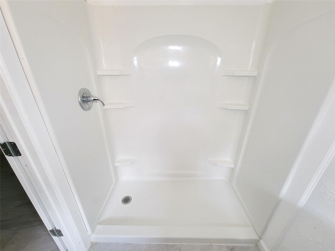 Foto del edificio - 5103 Karu Dr