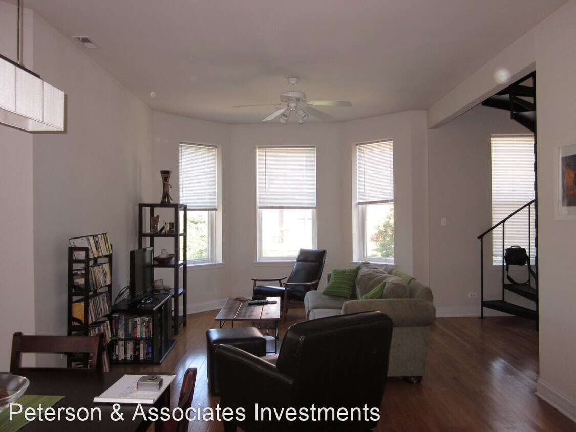 Primary Photo - 3 br, 2 bath Apartment - 1434 N. Greenview