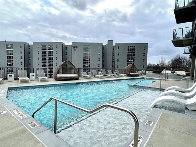 Foto del edificio - 788 West Marietta St NW