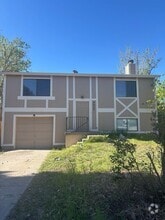 Building Photo - 4935 Ivor Dr
