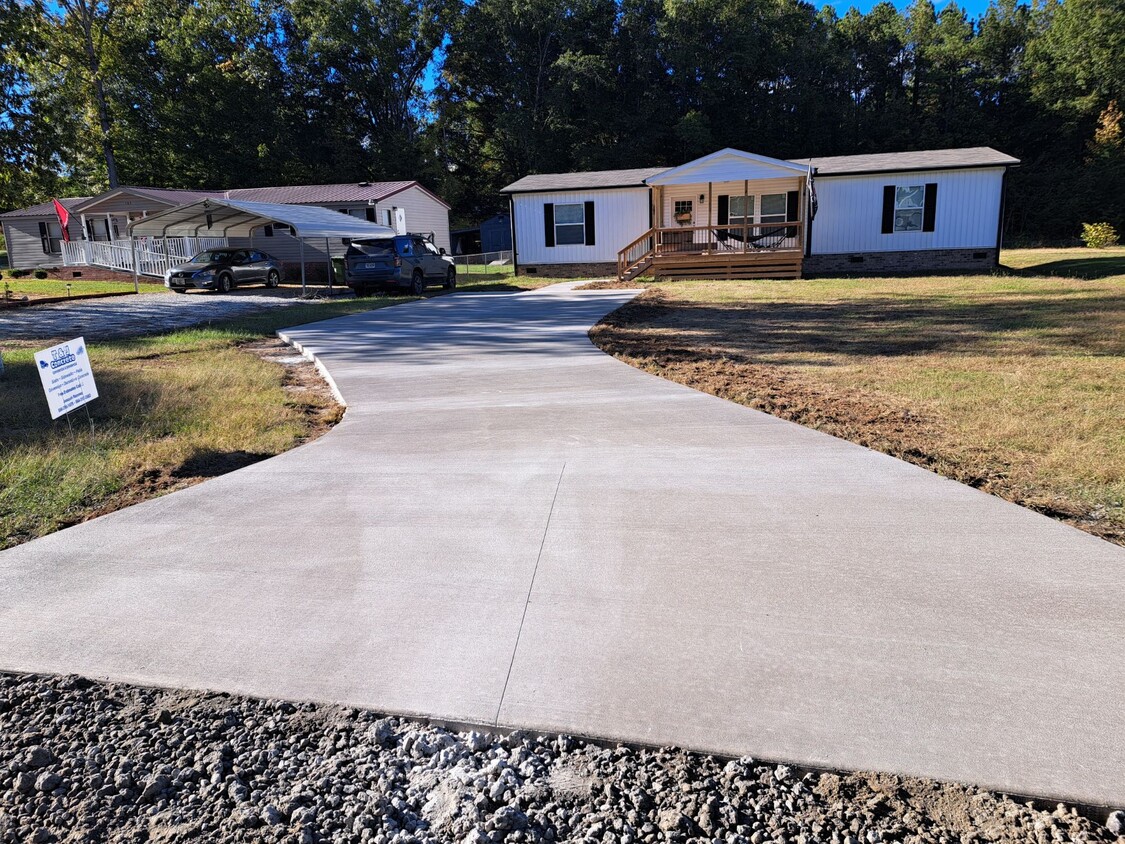 Primary Photo - 107 Quail Rd