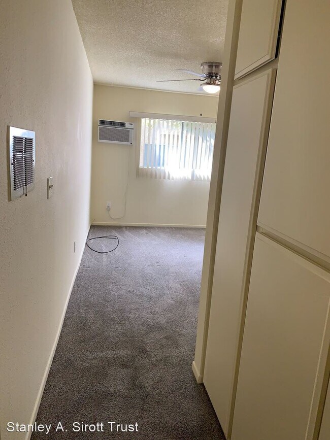 Building Photo - 1 br, 1 bath Apartment - 10444 Virginia Av...