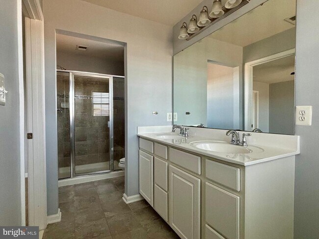 Foto del edificio - 212 Fiesta Drive