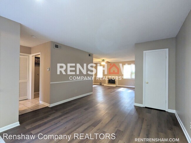 Building Photo - 3 br, 2.5 bath House - 5431 Brush Everhard St