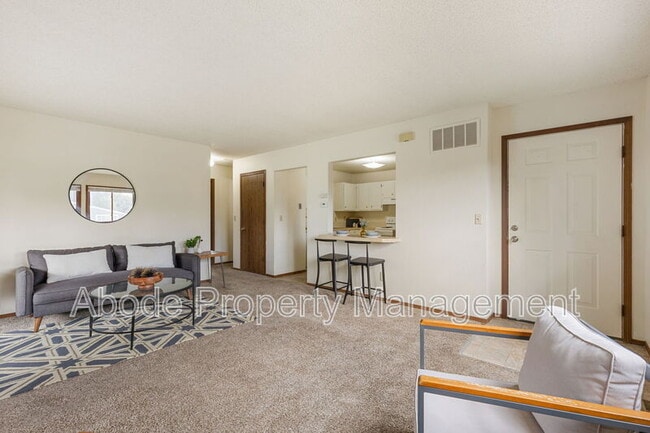 Building Photo - 1418 Emery Ct