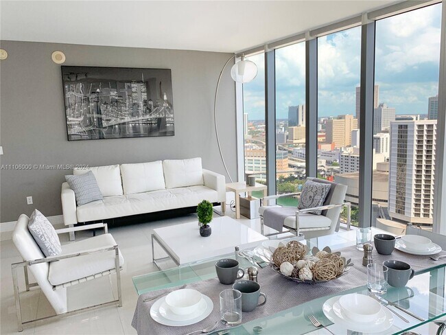 Foto del edificio - 485 Brickell Ave