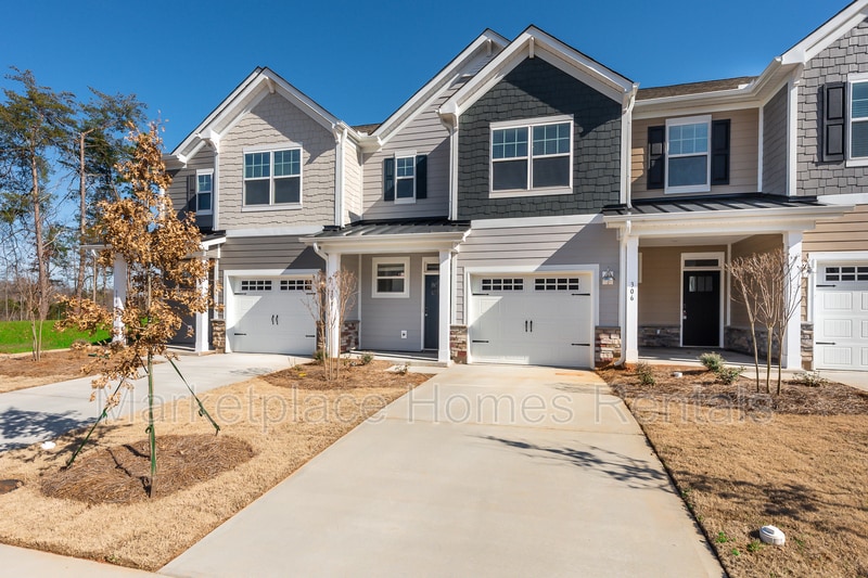 35 Gaskins Trl, Travelers Rest, SC 29690 Townhouse for Rent in