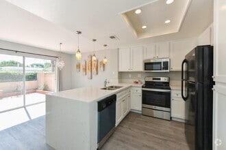 Building Photo - 355 Stanford