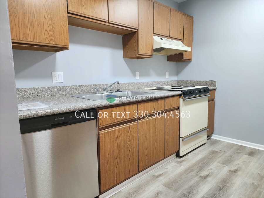 Foto principal - 693 Carroll St