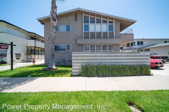 Building Photo - 12012 Lamanda St