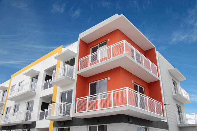 Building Photo - Ecco Lofts