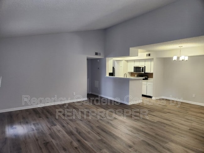 Photo - 5587 Devonbriar Way Apartment