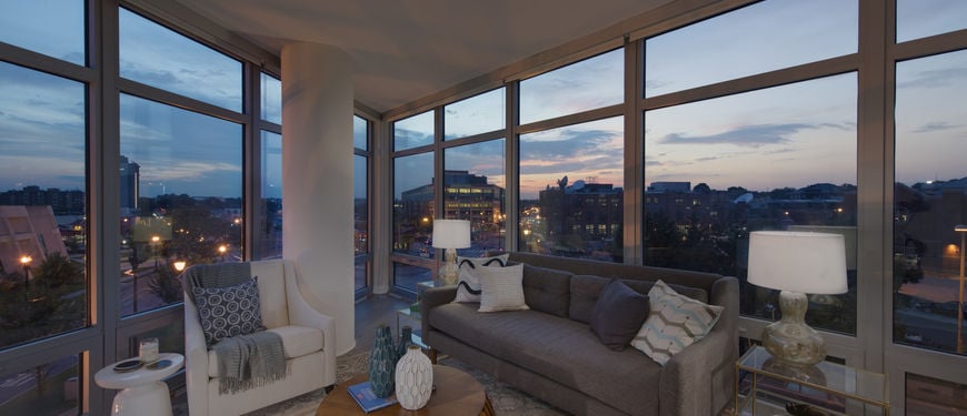 Living - 320 Florida Ave NE
