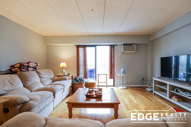 Foto del edificio - 125 Pleasant St