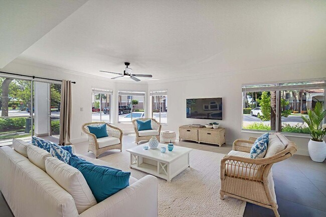 Foto del edificio - 815 Boynton Beach Blvd