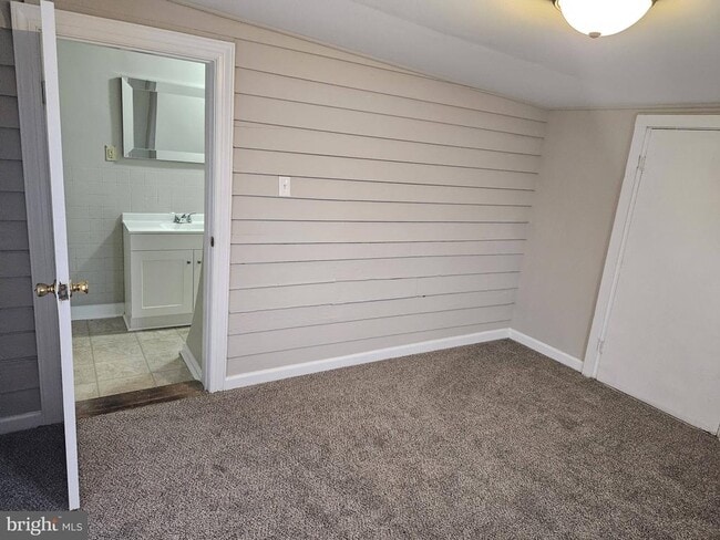 Building Photo - 10 W Frederick St