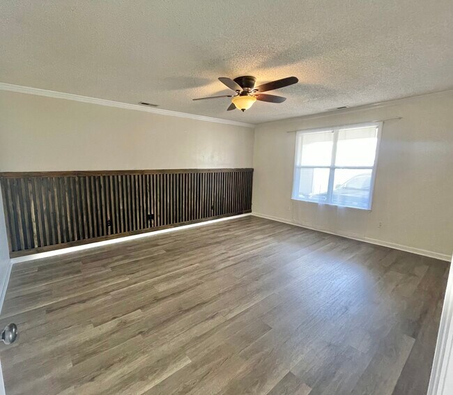 Building Photo - 509 Aspen Way
