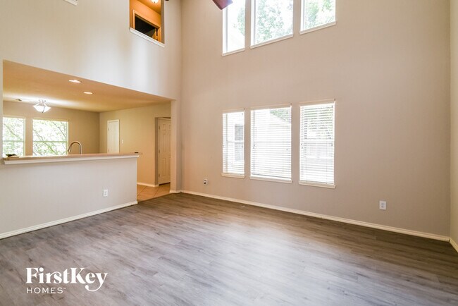 Foto del edificio - 17906 Eagle Pass Falls Ct