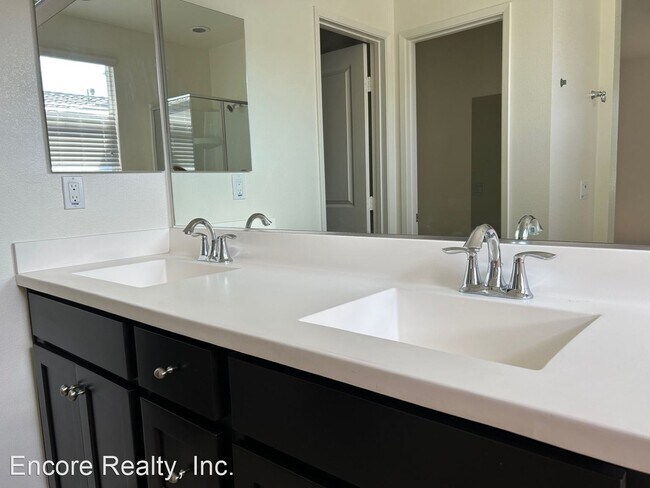 Building Photo - 3 br, 4 bath House - 5424 Santa Sofia