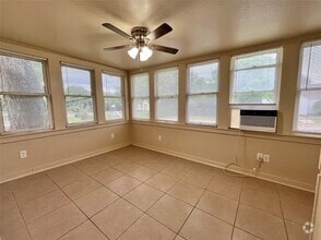 Building Photo - 301 Amarillo St