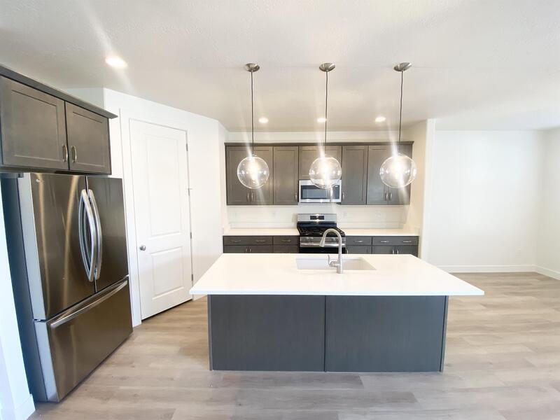 Foto principal - 388 W Songbird Ln