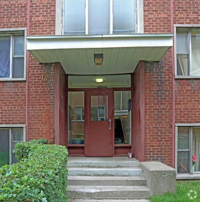 Building Photo - Claremount Court
