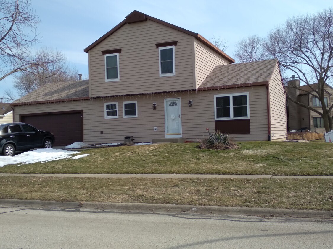Foto principal - 1440 Carleton Ave