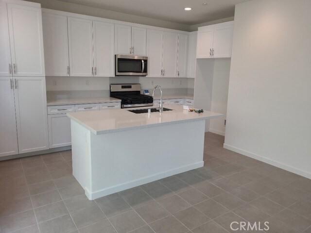 Foto del edificio - 16040 Jamie Ln