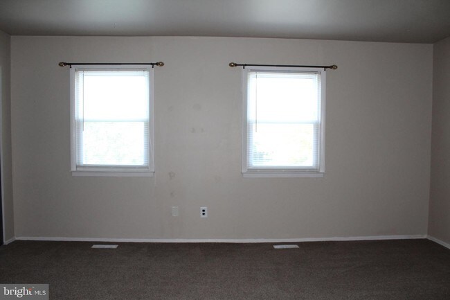 Building Photo - 217 Jefferson Ct