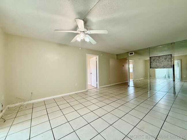 Foto del edificio - 700 SW 81st Ave