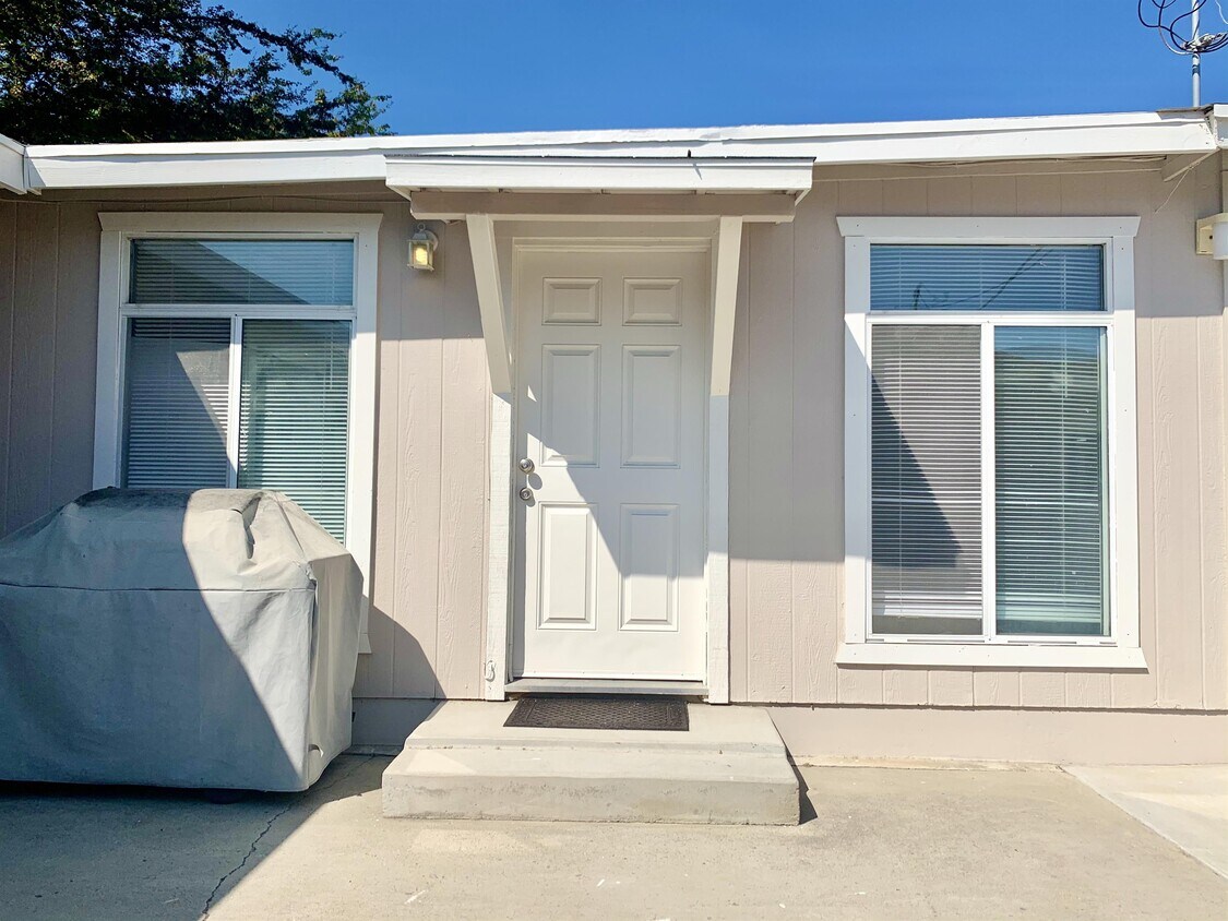 Foto principal - 6860 Wunderlin Ave