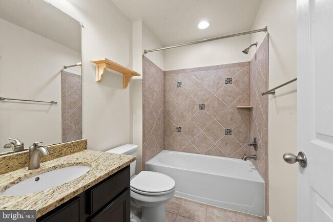 Building Photo - 306 Paladium Ct