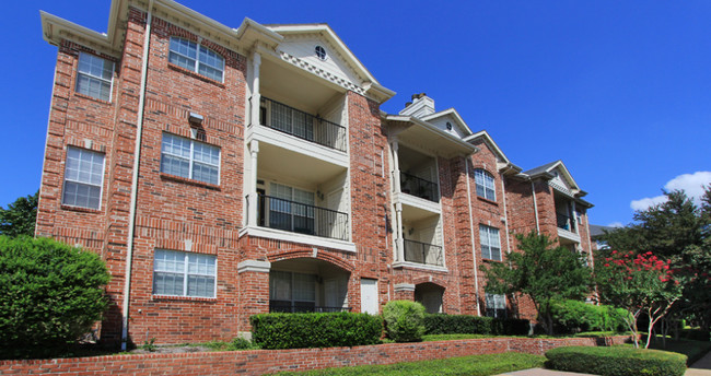 Saxony Apartments Dallas