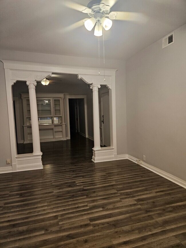 Foto del edificio - 3327 W Evergreen Ave