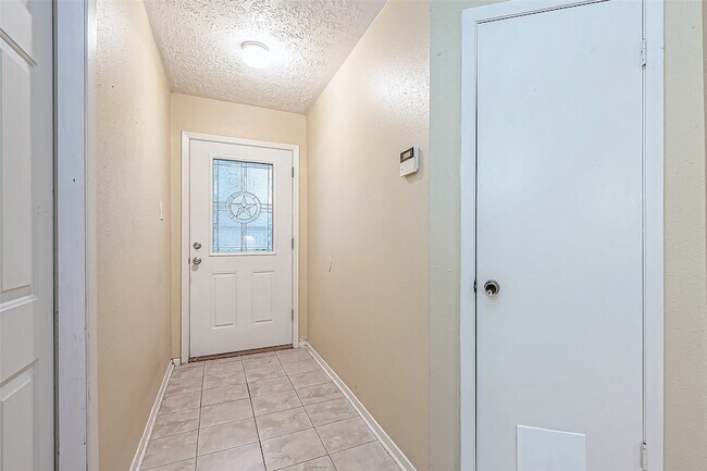 Foto del edificio - 2122 Heritage Colony Dr