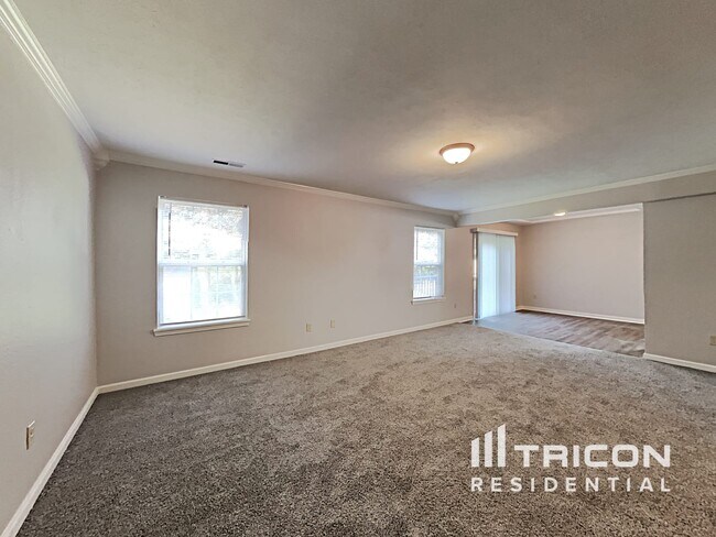 Foto del edificio - 1234 Country Ridge Ln