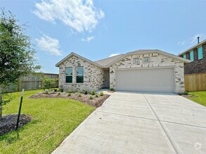 Building Photo - 1626 Red Oak Dr